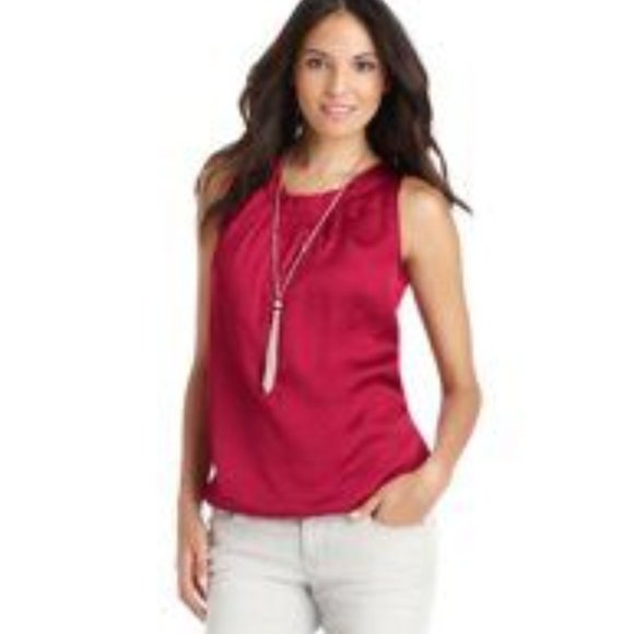 LOFT Tops - LOFT PETITE PLEATED BUBBLE HEM SHELL
